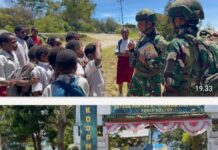 Binter Anak Papua Cerdas, Satgas Yonif 521/DY Bagikan Buku di Distrik Napua*