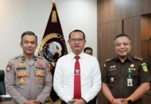 “Rajawali Sekadau: Pengawasan Internal Kejaksaan Harus Disertai Keterbukaan Publik”