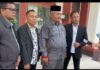 “PRAKTEK KECURANGAN PANITIA PILKADES MULAI MENGUAP, SIDANG PERDANA DITUNDA DI PENGADILAN NEGERI SAROLANGUN.?”
