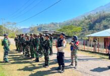 “KURIMA – Kampung Anjelma. Satgas Pamtas RI-PNG Kewilayahan Yonif 645 /GTY Pos Kurima melaksanakan kegiatan Patroli bersama Polsek Kurima dalam menjaga Kamtibnas,”