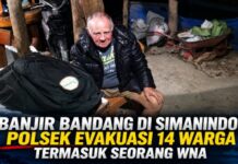“Banjir Bandang di Simanindo, Polsek Evakuasi 14 Warga Termasuk Seorang WNA”