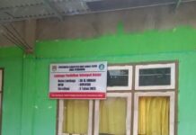 Aneh Tapi Nyata! Papan Anggaran Proyek KB Al-Hikmah Pulau Kidak Ulu Rawas Disimpan di Rumah Kepsek, Publik Tak Boleh Tahu?